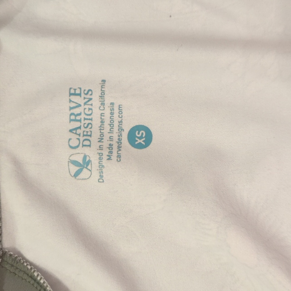 Carve Designs White and Sage Green Half Zip Rash Guard Top - Picture 3 of 6